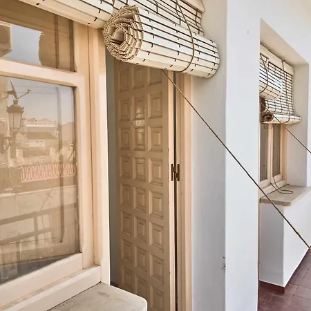 Casa Chica - Large Townhouse In Centro With Private Rooftop * Нерха